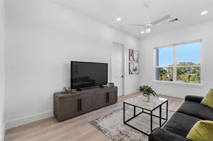 1421 E 36th St, Houston, TX 77022 - Photo 23