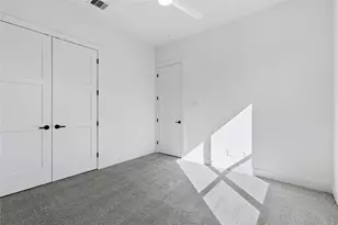 1421 E 36th St, Houston, TX 77022 - Photo 33