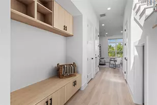 1421 E 36th St, Houston, TX 77022 - Photo 5