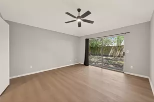 9610 Cabin Creek Dr, Houston, TX 77064 - Photo 21