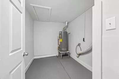 8410 Homewood Lane, Houston, TX 77028 - Photo 9