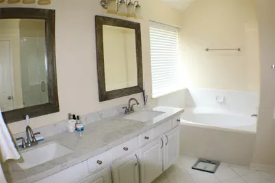 610 High Meadows Drive, Sugar Land, TX 77479 - Photo 25