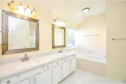 610 High Meadows Drive, Sugar Land, TX 77479 - Photo 15