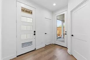 7706 Earl Rudder Wy, Houston, TX 77055 - Photo 9