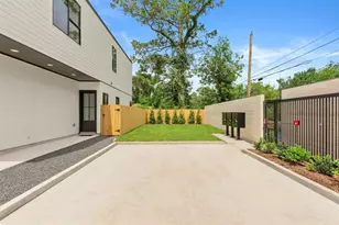 6139 Pacific Frst Dr, Houston, TX 77091 - Photo 7