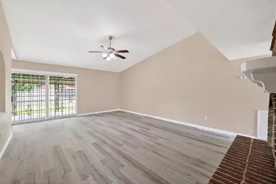 14650 Kemrock Drive, Houston, TX 77049 - Photo 9
