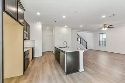 4229 Red Cedar Ring Lane, Pinehurst, TX 77362 - Photo 9