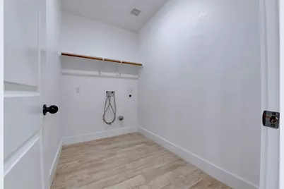 5121 Southwind Street #B, Houston, TX 77033 - Photo 21