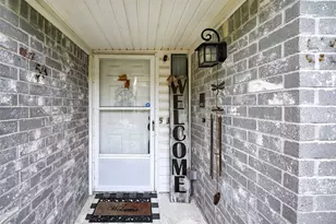 53 Wellington Park, Baytown, TX 77520 - Photo 3