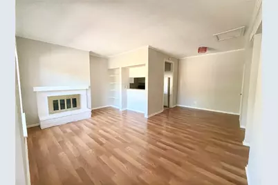 728 Bering Drive #10, Houston, TX 77057 - Photo 1