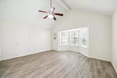 12007 Fairpoint Drive, Houston, TX 77099 - Photo 9