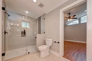 10138 Hazelhurst Dr, Houston, TX 77043 - Photo 27