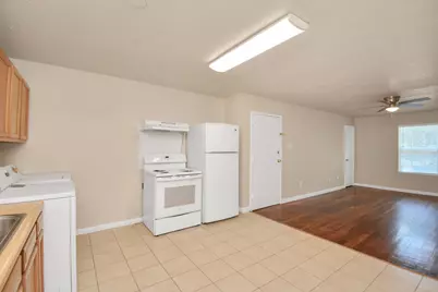 500 W Pitts Avenue #302, Pasadena, TX 77506 - Photo 11