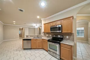 7 Fitzroy Pl, Conroe, TX 77384 - Photo 7