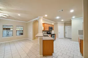 7 Fitzroy Pl, Conroe, TX 77384 - Photo 11