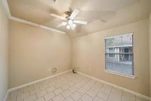 7 Fitzroy Pl, Conroe, TX 77384 - Photo 5