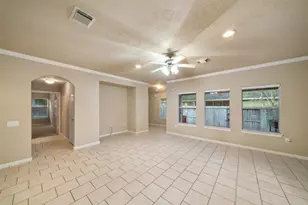 7 Fitzroy Pl, Conroe, TX 77384 - Photo 15