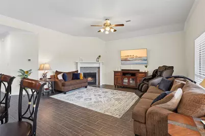 1995 Brentwood Drive, Alvin, TX 77511 - Photo 9