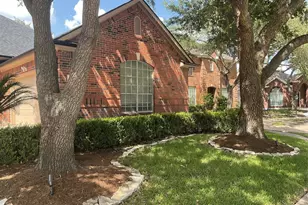 12110 Shadowpoint Dr, Houston, TX 77082 - Photo 3