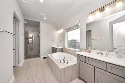 1631 Delta Oaks Drive, Missouri City, TX 77459 - Photo 25