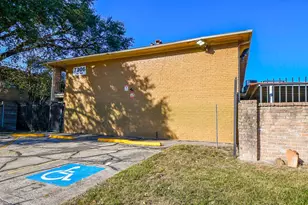 7906 Prestwood Dr, Houston, TX 77036 - Photo 39