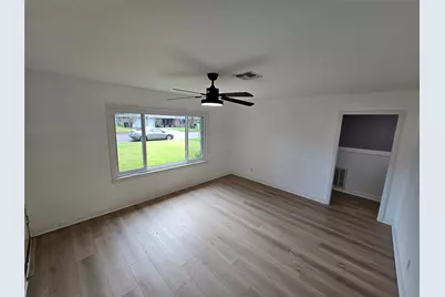 1300 Lawrence Street, Rosenberg, TX 77471 - Photo 17