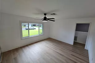 1300 Lawrence St, Rosenberg, TX 77471 - Photo 17