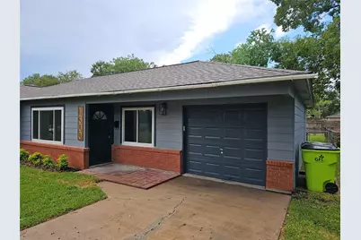 1300 Lawrence Street, Rosenberg, TX 77471 - Photo 3