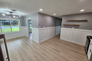 1300 Lawrence St, Rosenberg, TX 77471 - Photo 9