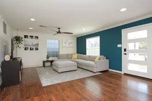 845 W 21st St, Houston, TX 77008 - Photo 3