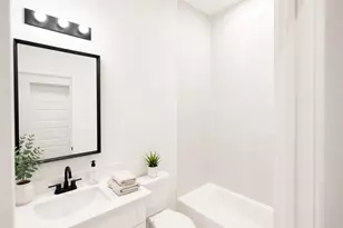 326 Clearwater St, Houston, TX 77029 - Photo 11