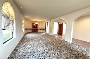 7110 W Mockingbird Ln, Pearland, TX 77584 - Photo 9