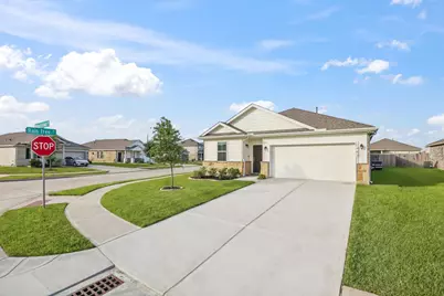 603 Walnut Branch Drive, Baytown, TX 77523 - Photo 3