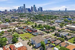 2403 Everett St, Houston, TX 77009 - Photo 29