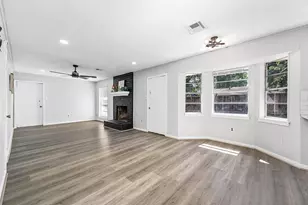 9014 Landwood Dr, Houston, TX 77040 - Photo 9