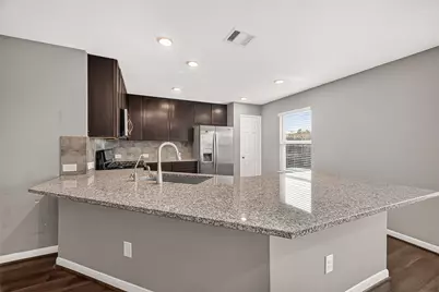 8932 Hollister Commons Lane, Houston, TX 77080 - Photo 17
