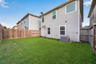 8932 Hollister Commons Lane, Houston, TX 77080 - Photo 45