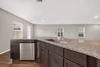 8932 Hollister Commons Lane, Houston, TX 77080 - Photo 15