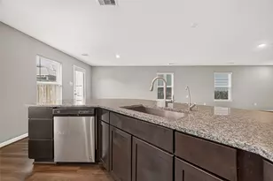 8932 Hollister Commons Ln, Houston, TX 77080 - Photo 15
