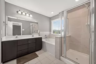 8932 Hollister Commons Ln, Houston, TX 77080 - Photo 35