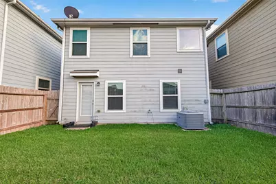 8932 Hollister Commons Lane, Houston, TX 77080 - Photo 43