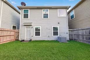 8932 Hollister Commons Ln, Houston, TX 77080 - Photo 43
