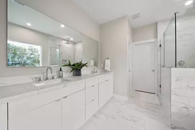 8672 Easthaven Boulevard, Houston, TX 77075 - Photo 17