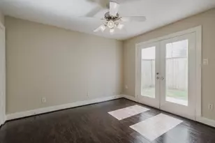 8632 Meadowcroft Dr, Houston, TX 77063 - Photo 21