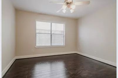 8632 Meadowcroft Drive, Houston, TX 77063 - Photo 19