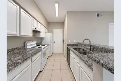 7352 Regency Square Court #7352, Houston, TX 77036 - Photo 9