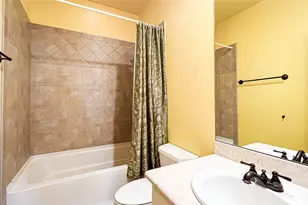 2418 Ralph St, Houston, TX 77006 - Photo 13