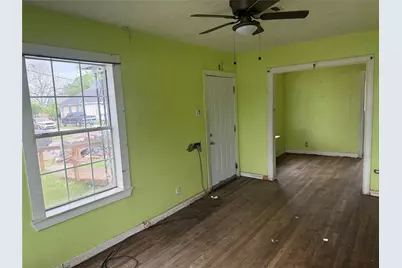 5745 Newport Street, Houston, TX 77023 - Photo 15