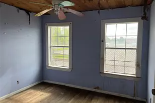 5745 Newport St, Houston, TX 77023 - Photo 21