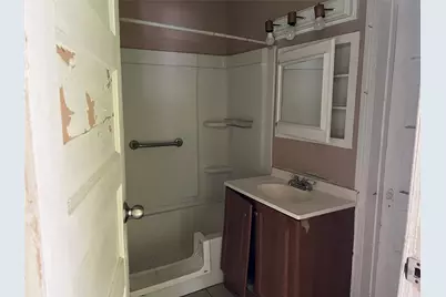 5745 Newport Street, Houston, TX 77023 - Photo 9